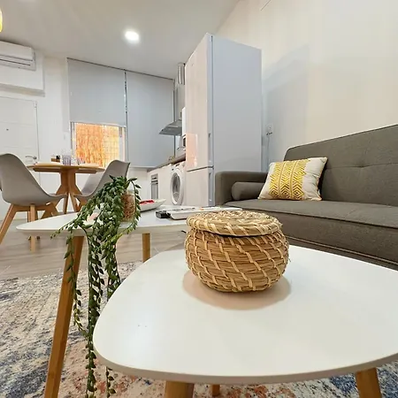 Apartamento Estudio Maria Zambrano - A Pasos De La Estacion